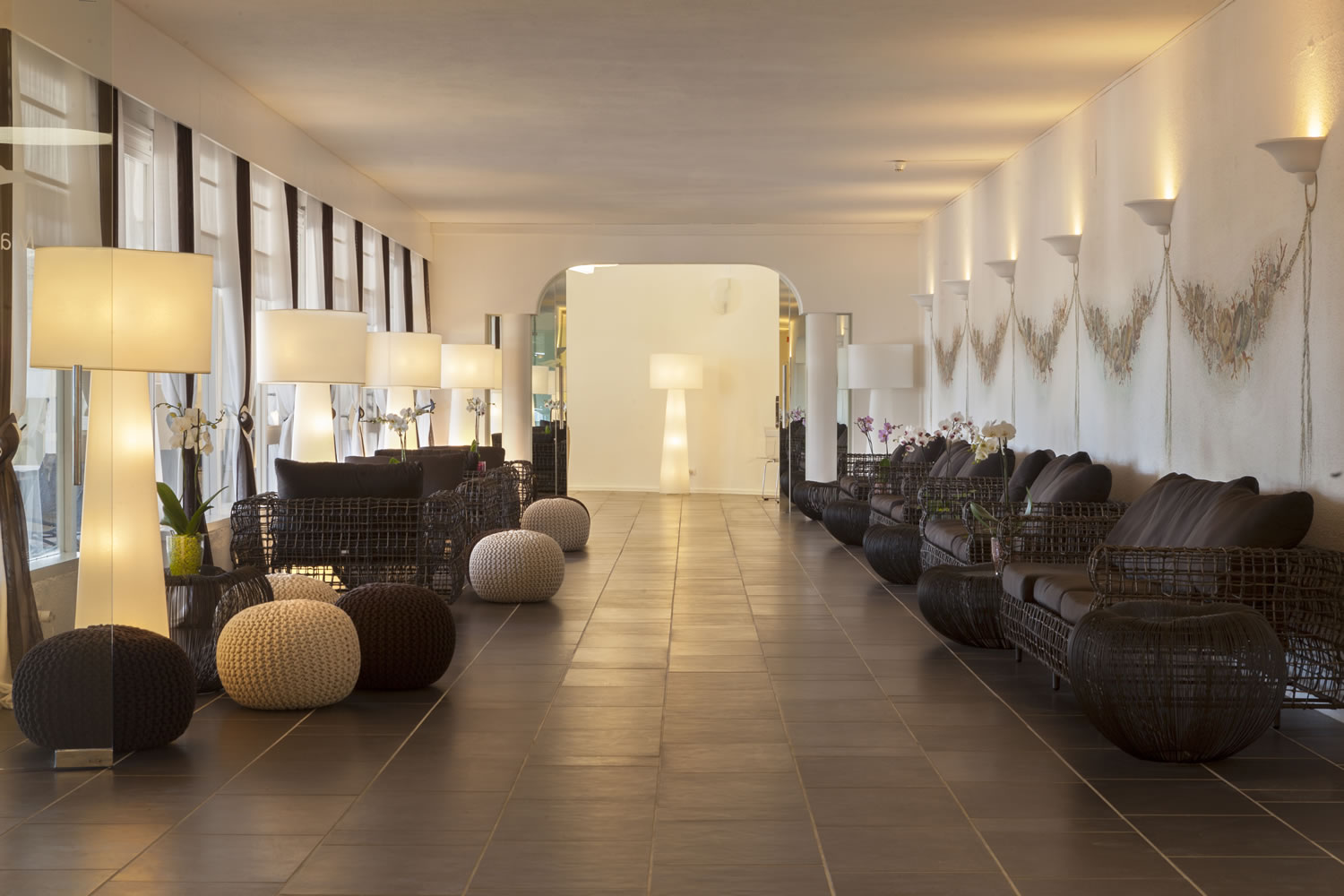 Relaxruimte met ligbedden — Mare Pineta