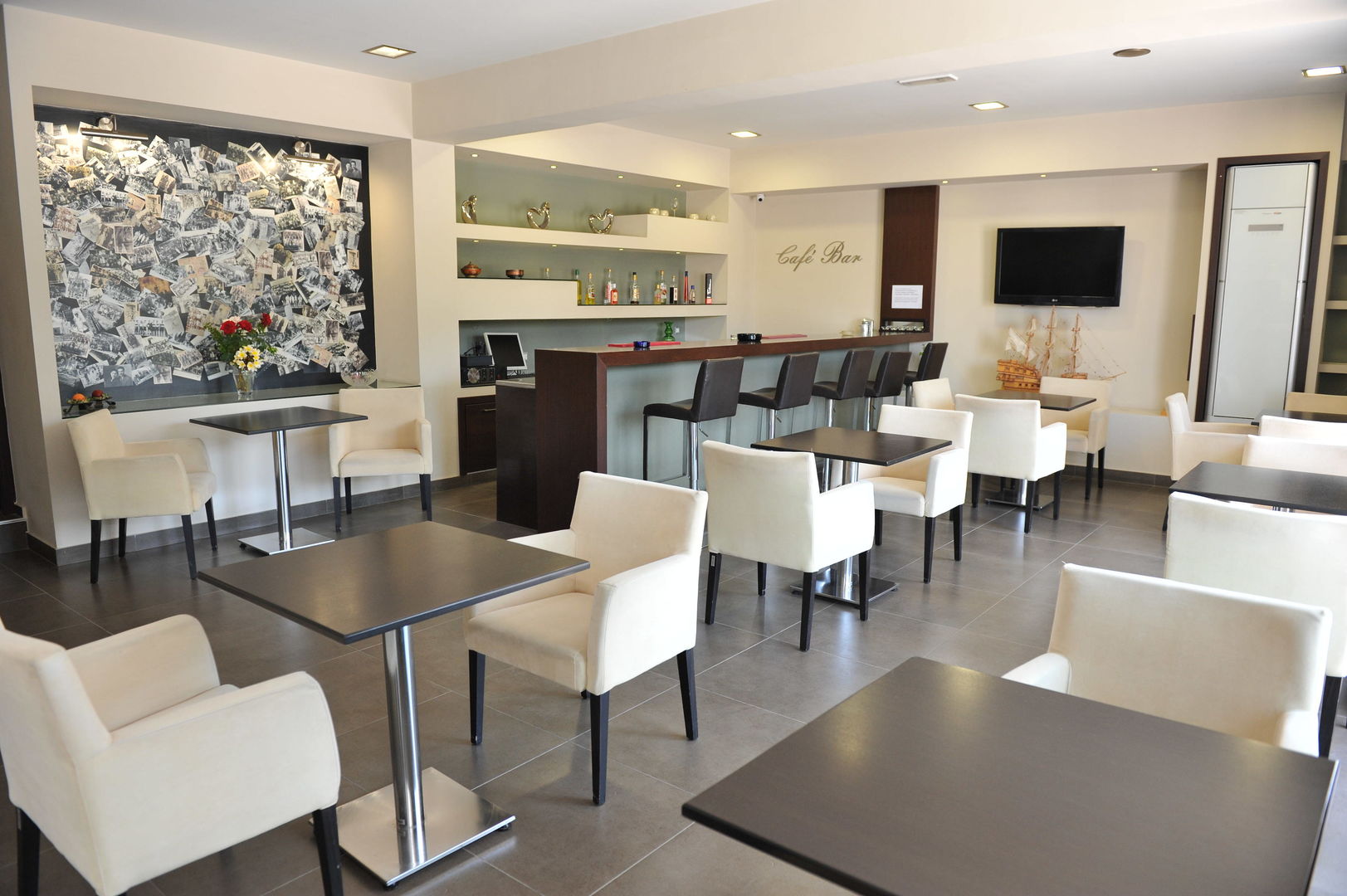 Maritime Hotel Apartments foto 7
