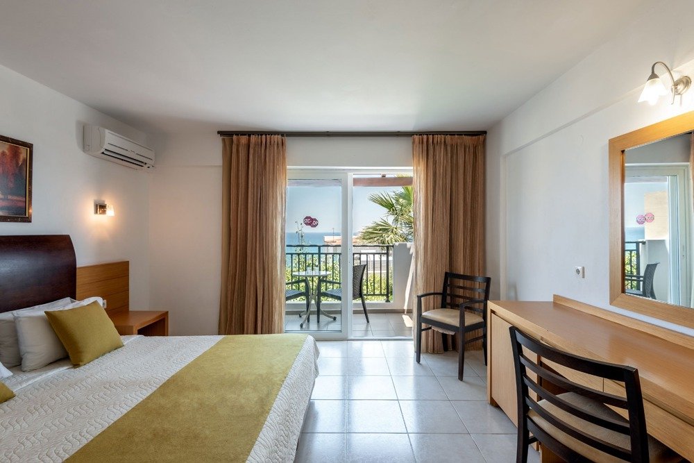 Mediterraneo Hotel image 1