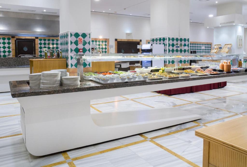 Ibersol Almuñecar Beach & Spa image 3