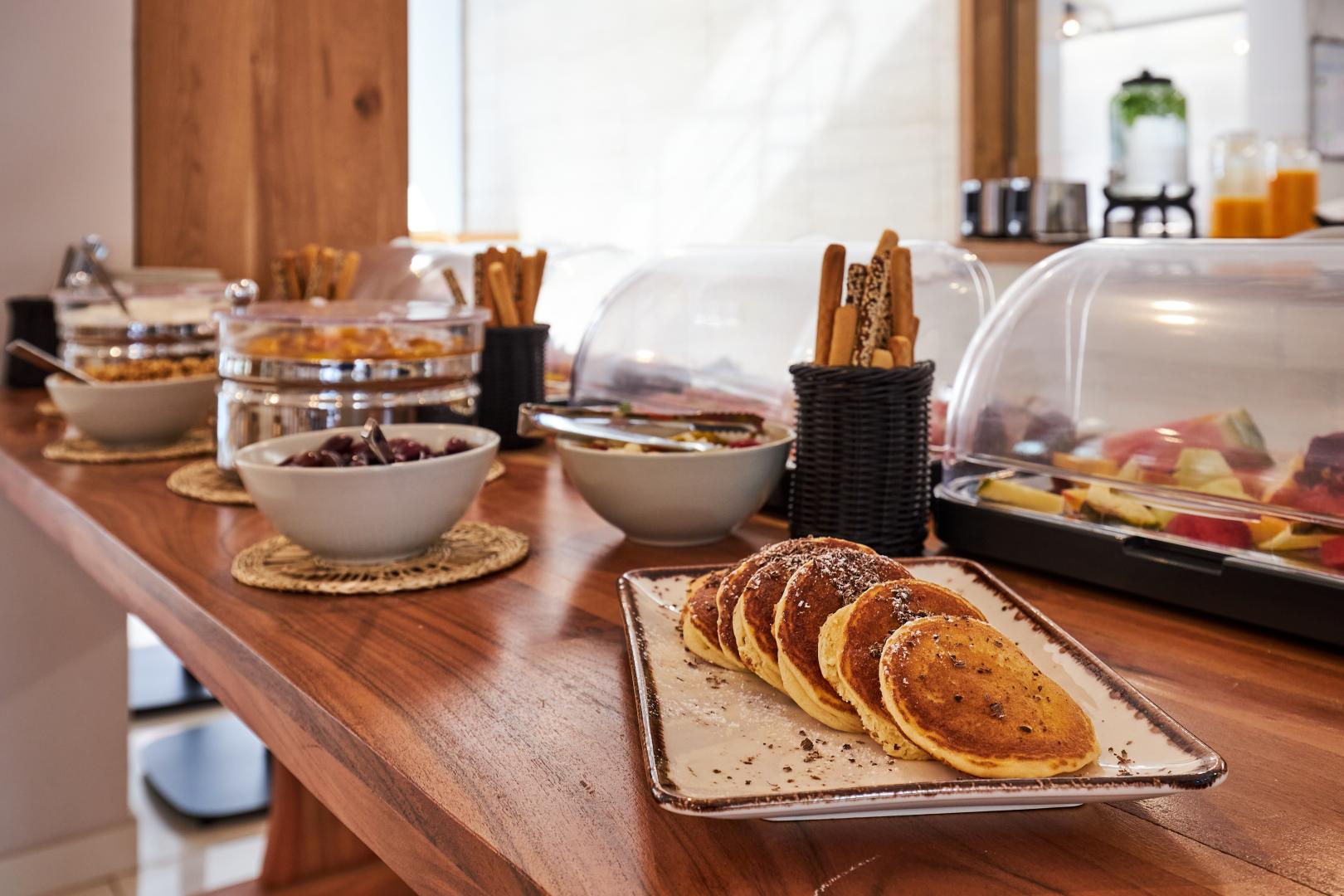 Ontbijtbuffet — Lotus Rise Hotel