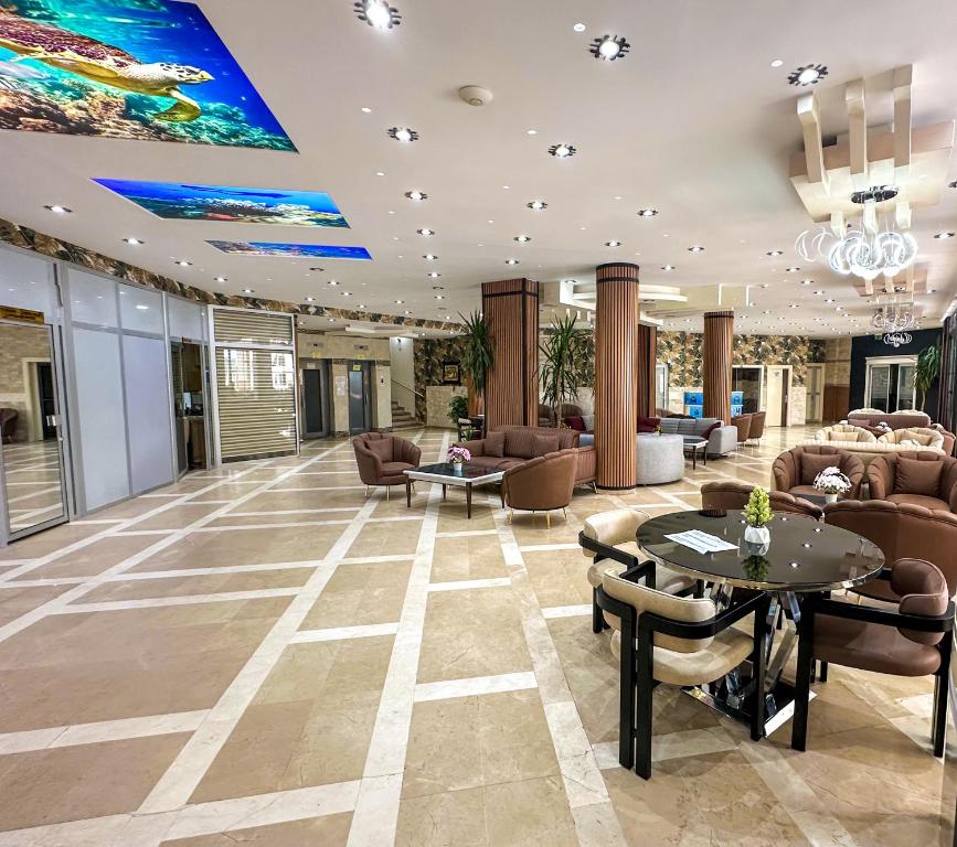 Monte Carlo Hotel image 2