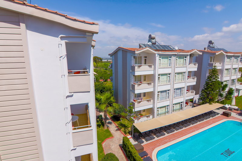 New Garden Luna Side Apart Hotel image 3