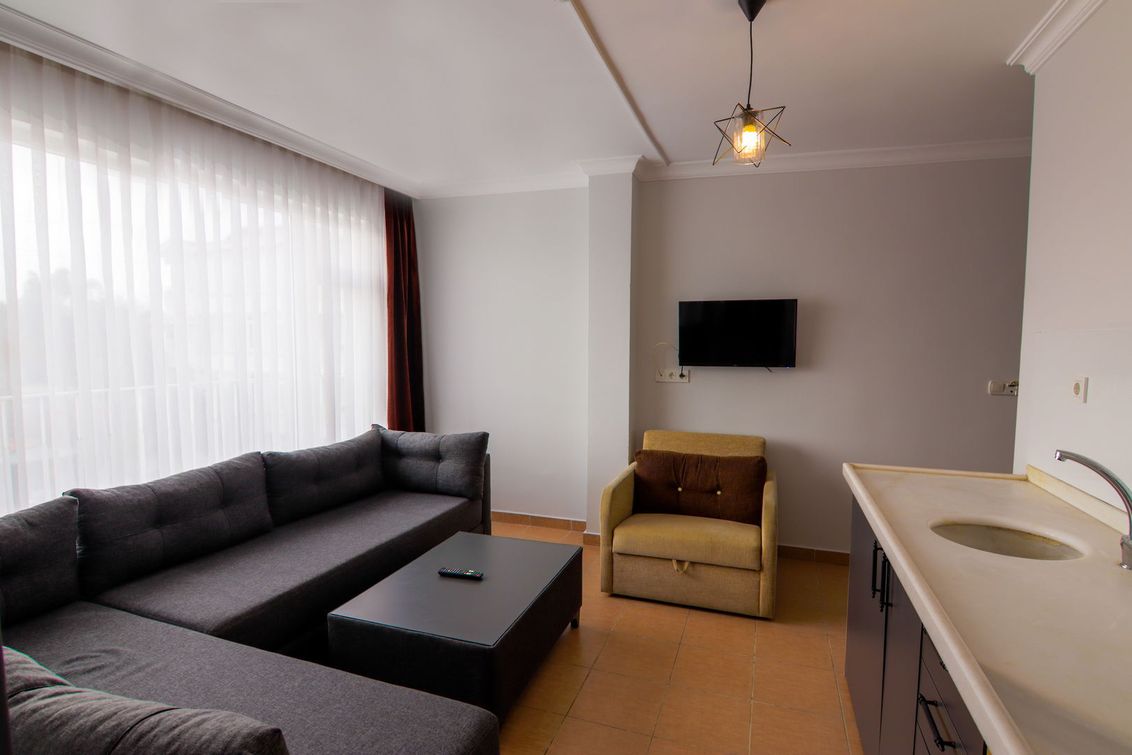 New Garden Luna Side Apart Hotel image 2