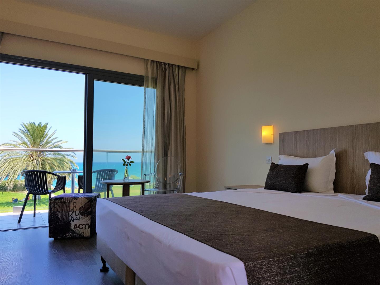 Natura Beach Hotel & Villas foto 8