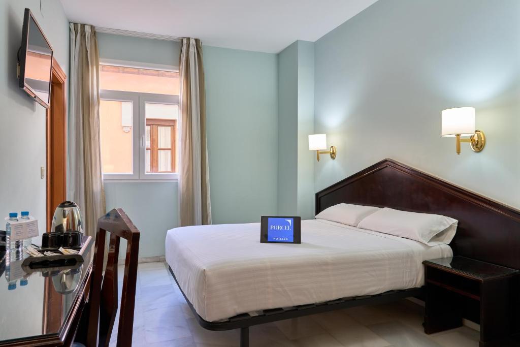 Porcel Navas image 1