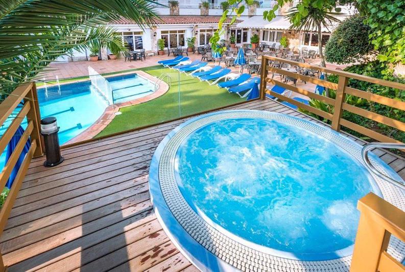 Hotel GHT Neptuno