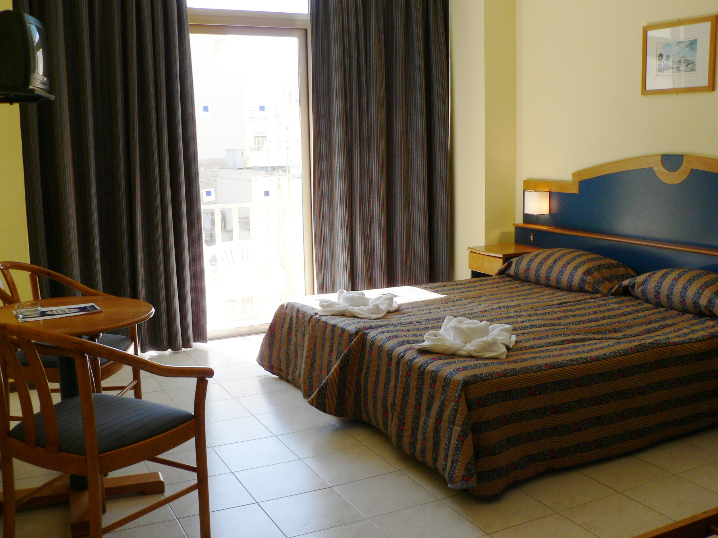 Primera Hotel image 1