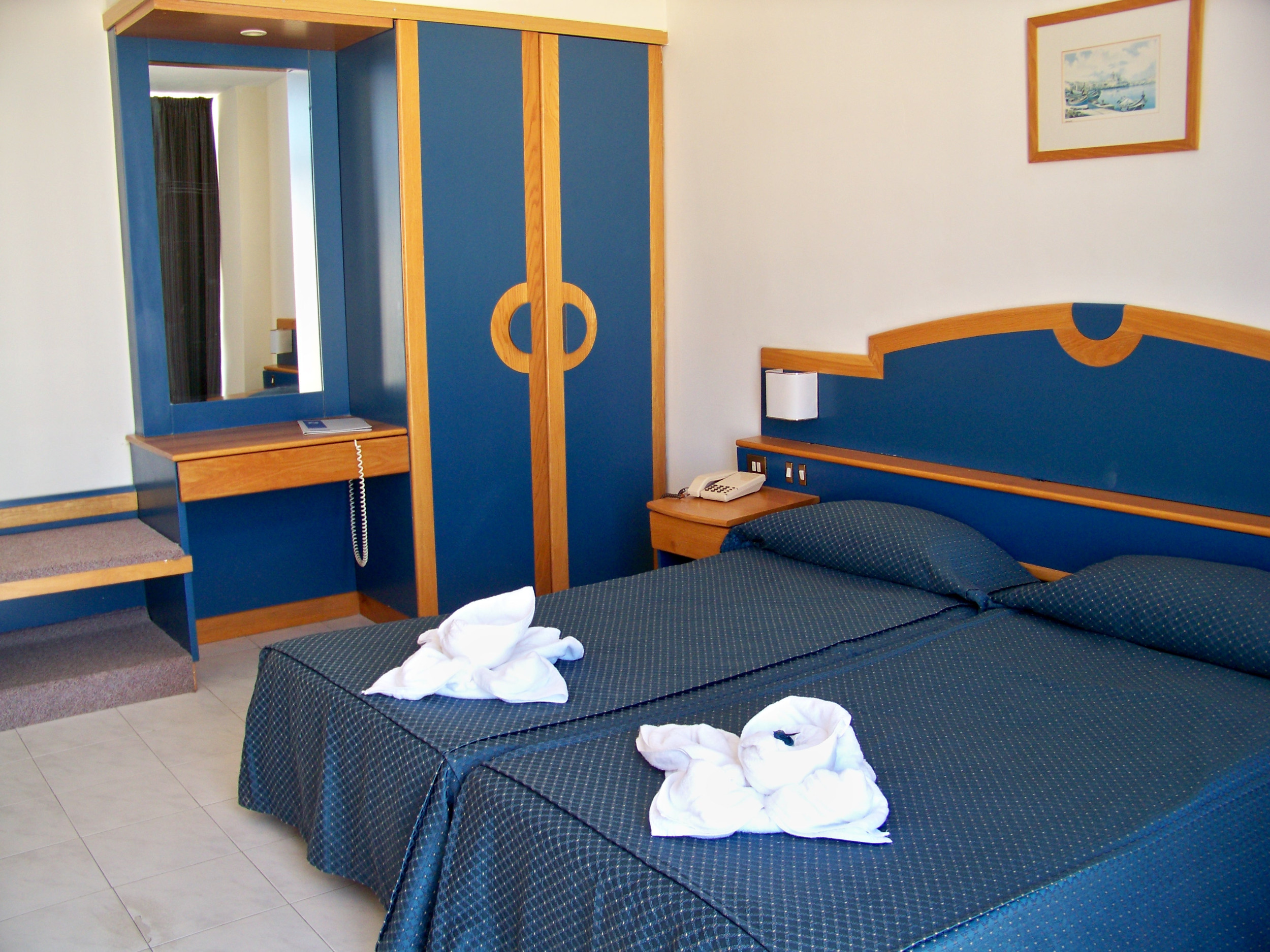 Primera Hotel image 2