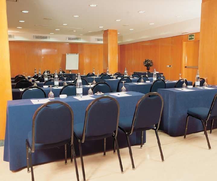 Leonardo Hotel Madrid City Center image 2