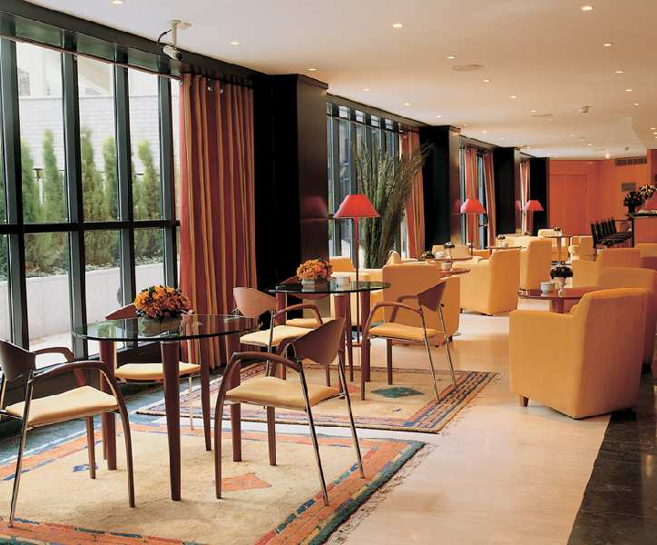 Leonardo Hotel Madrid City Center image 3