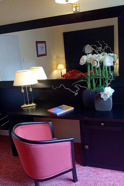 Nice Riviera image 2