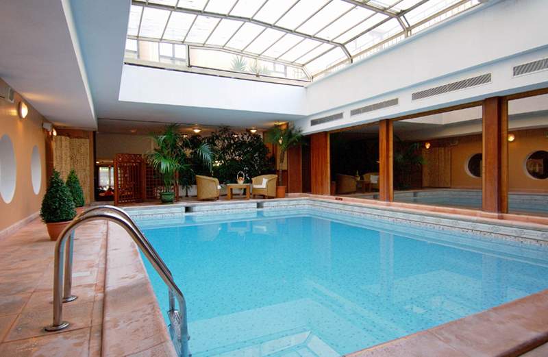 Nice Riviera image 3