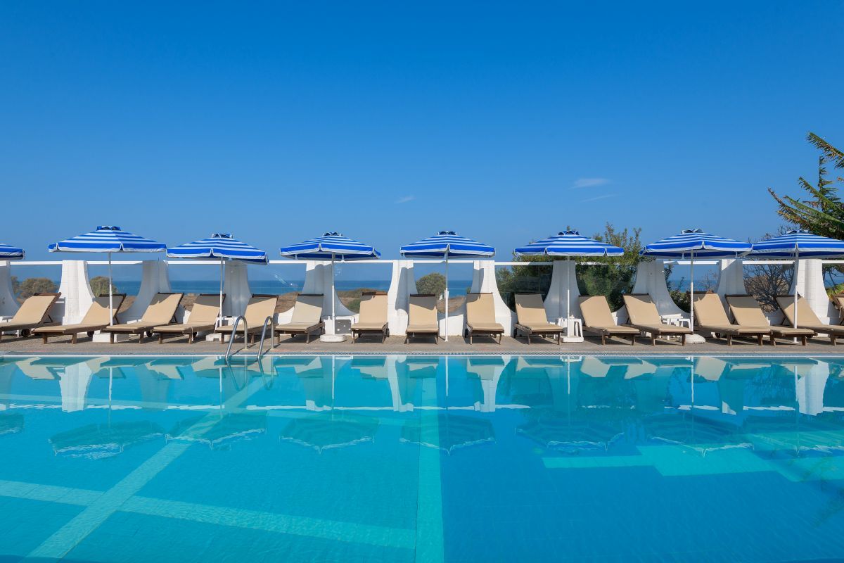 Nirvana Beach Hotel image 0