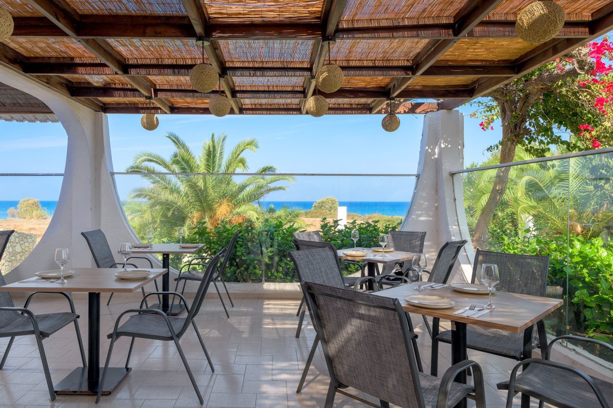 Nirvana Beach Hotel image 3