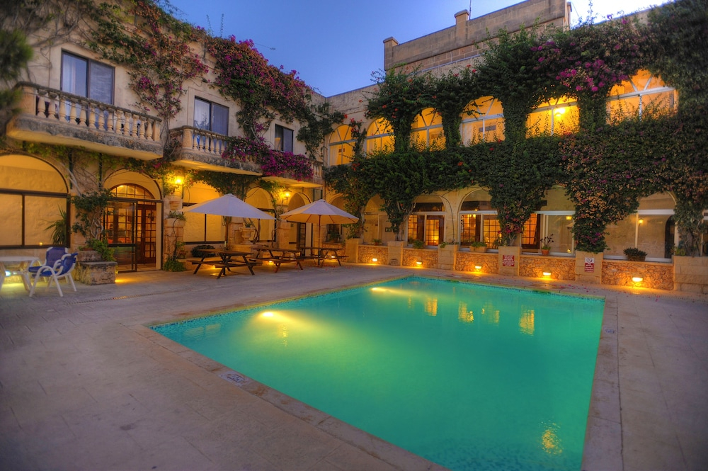 Cornucopia Hotel image 0