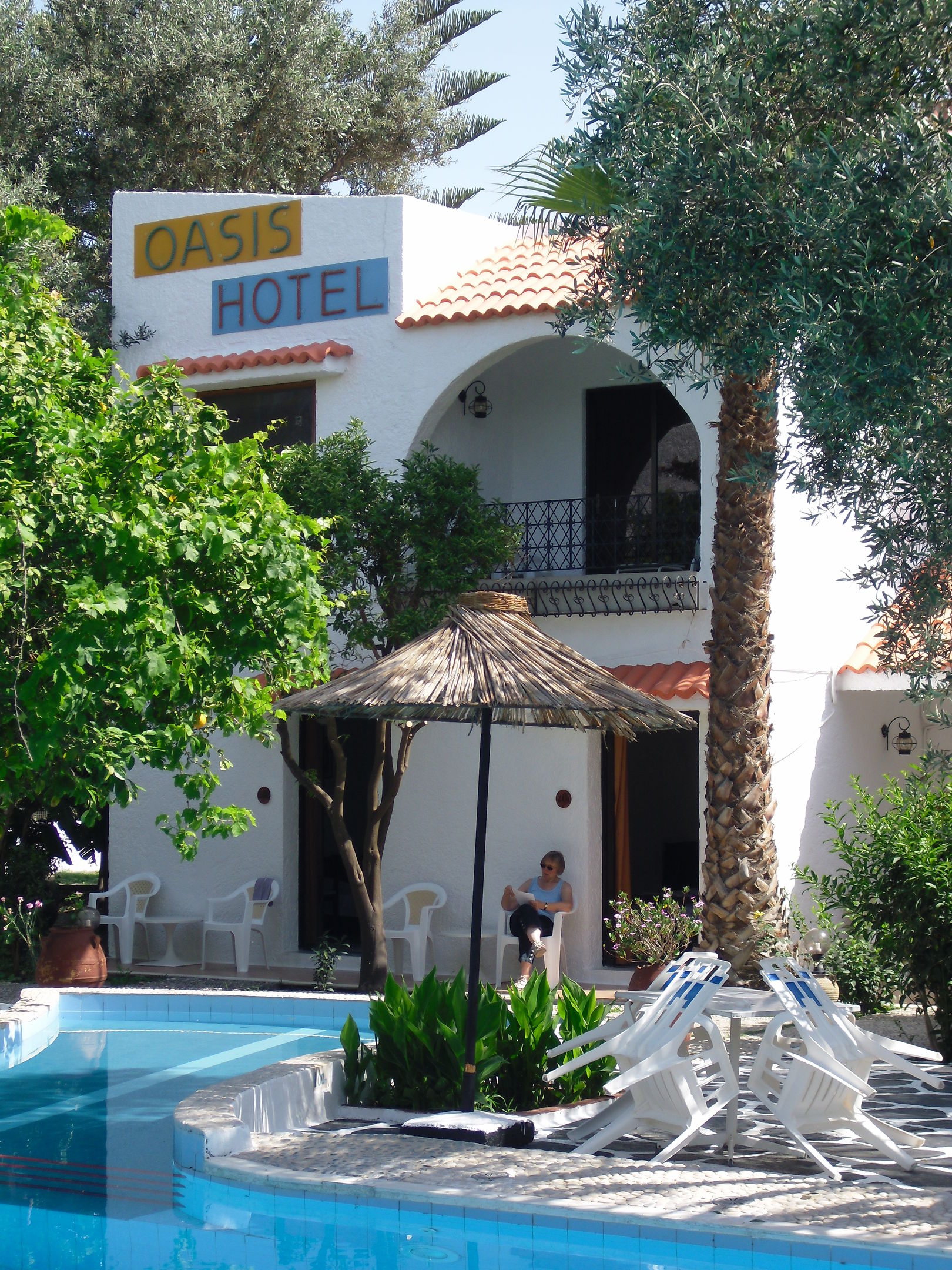 Oasis Hotel & Bungalows foto 13