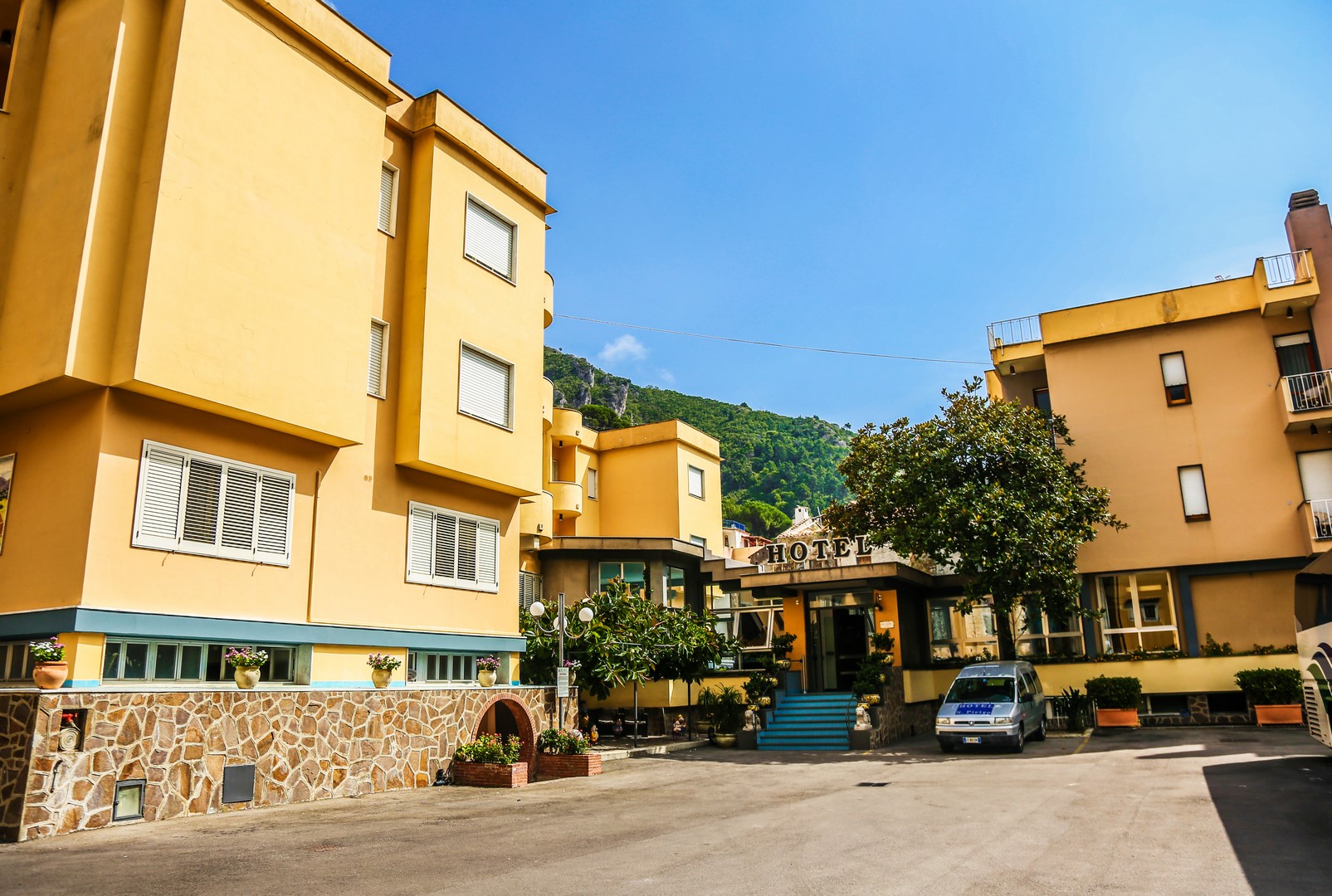 San Pietro Hotel & Residence image 3