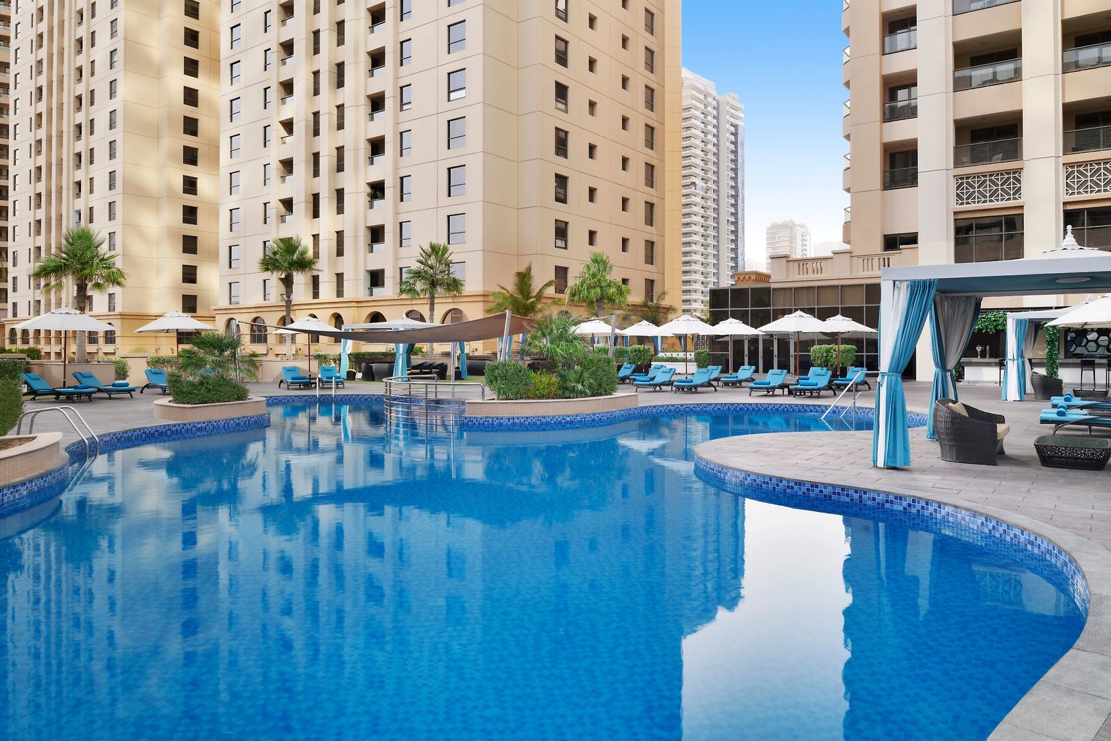 Mövenpick Hotel Jumeirah Beach.