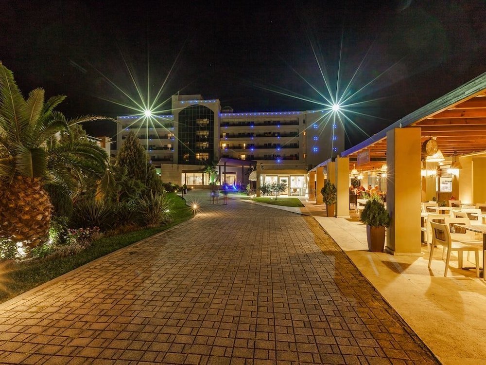 Olympian Bay Grand Resort foto 47