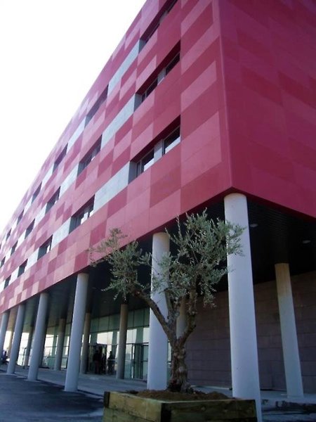 Ramada by Wyndham Madrid Getafe image 0