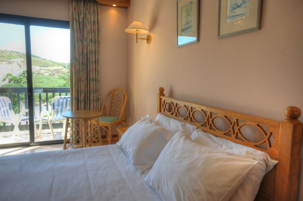 Saint Patrick's Hotel image 3