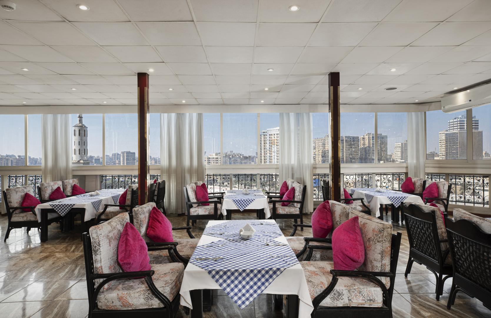 Holidays Express Hotel & Terrace foto 3