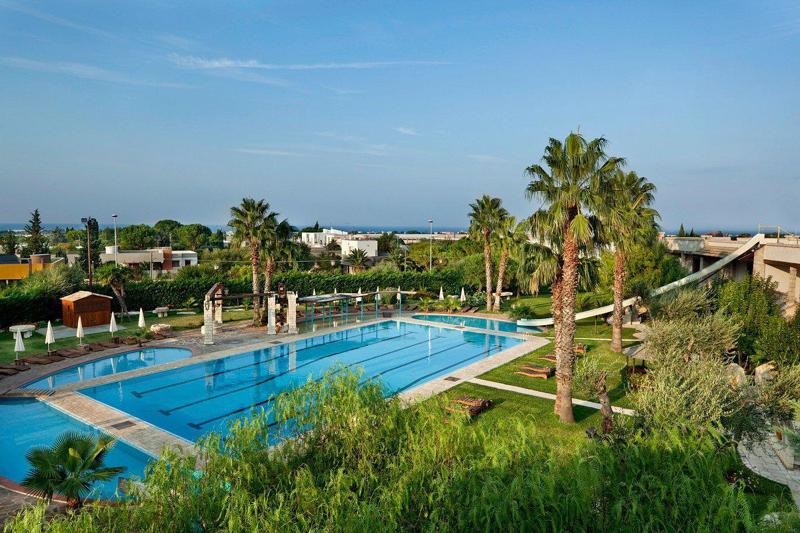 Una Hotel Regina Bari in Noicàttaru - foto 2