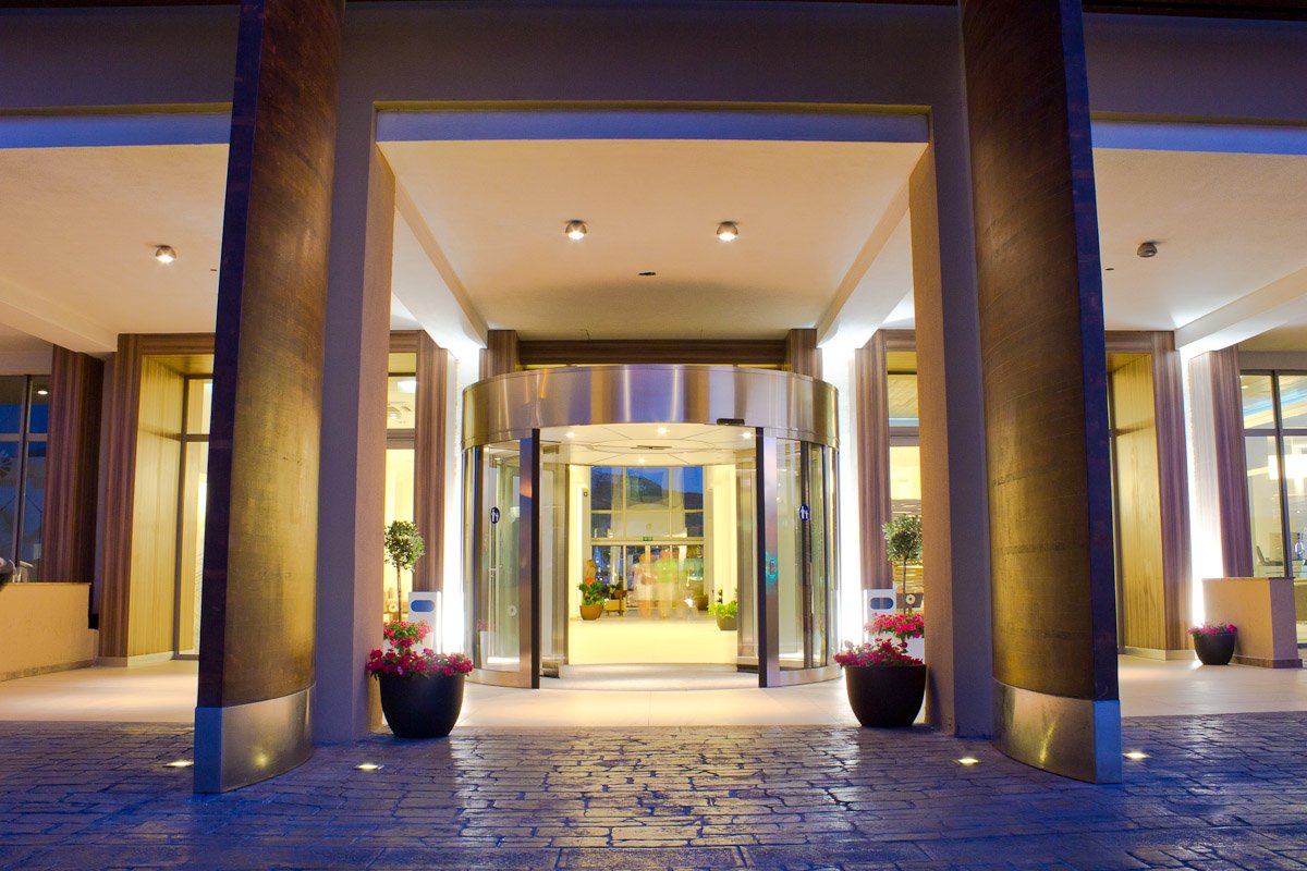 db Seabank Resort & Spa image 1