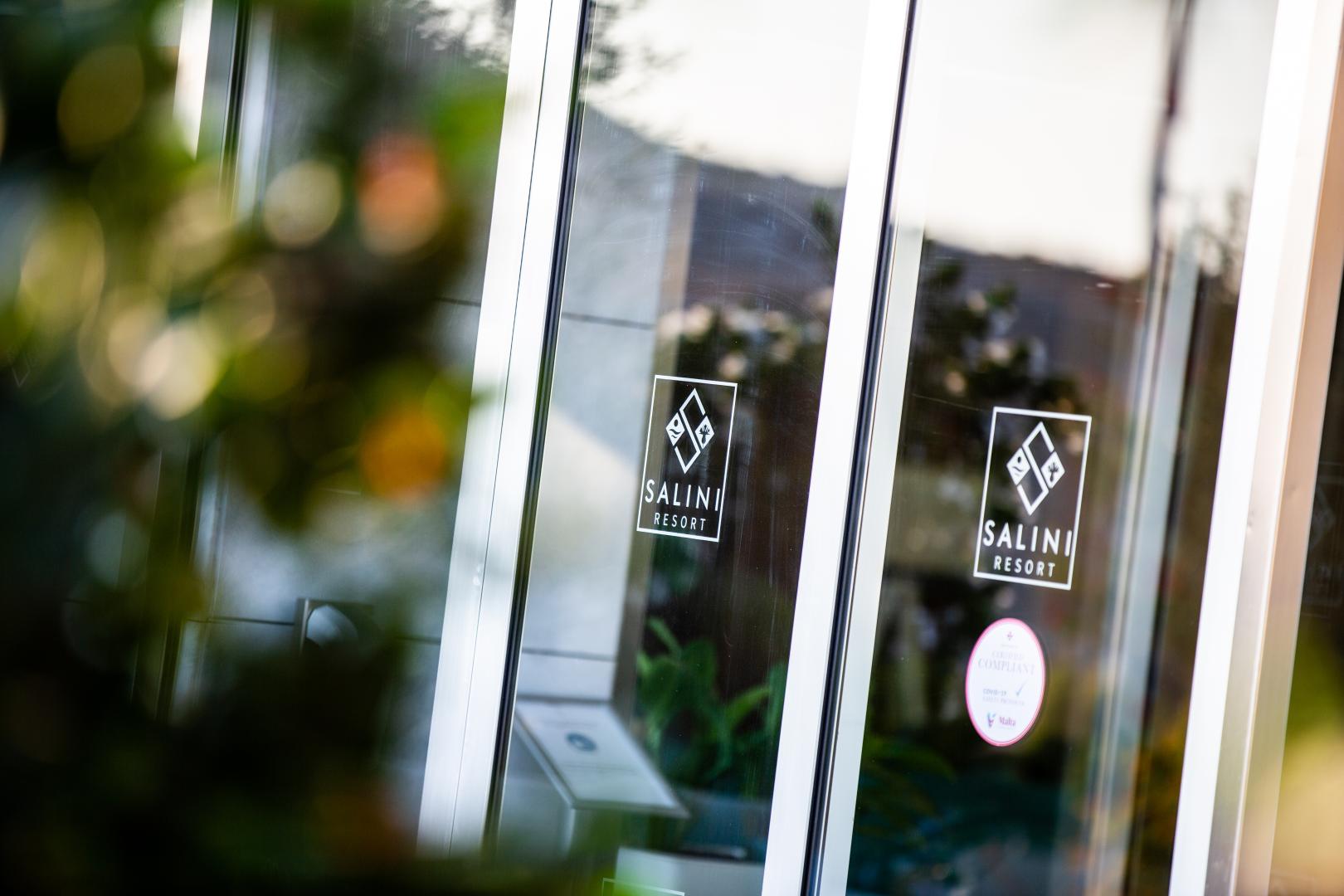Detail — Salini Resort