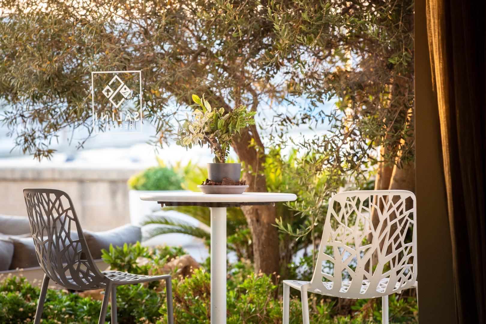 Binnenplaats — Salini Resort