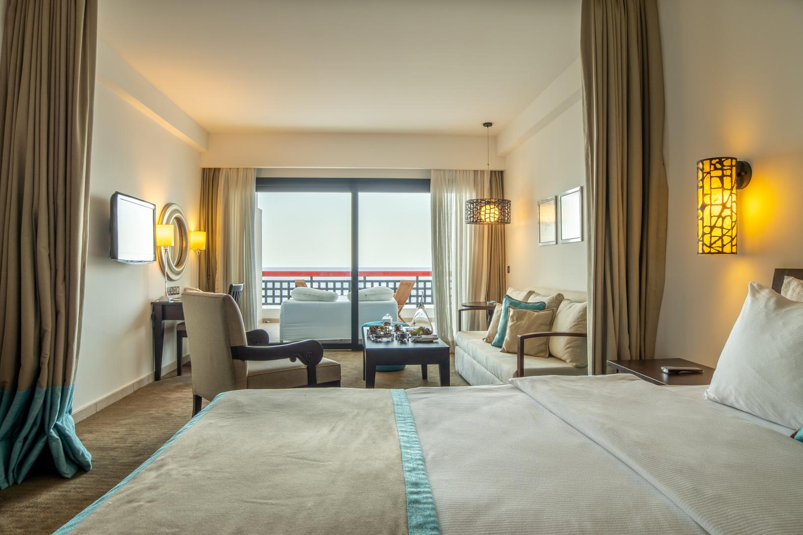 Arkin Palm Beach Hotel image 1