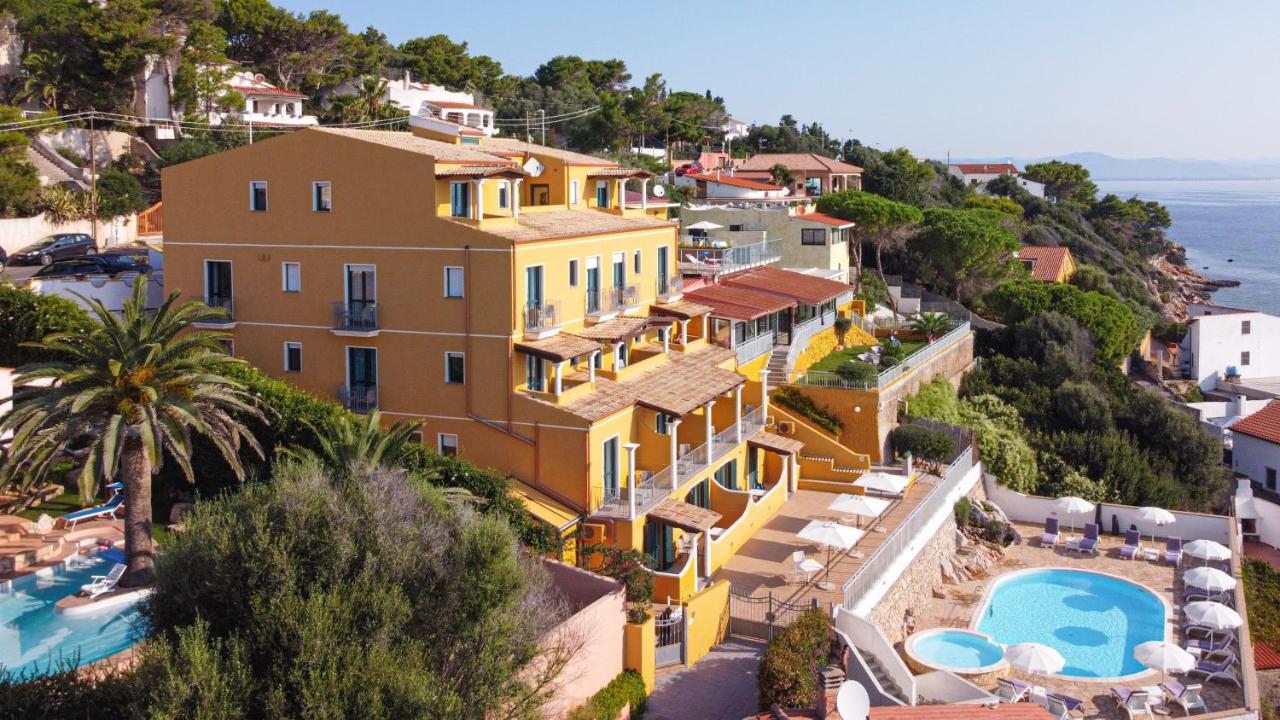 Lu' Hotel Maladroxia.