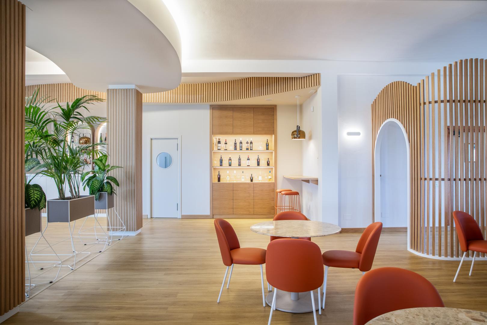 Lobby met receptie — Lu' Hotel Porto Pino