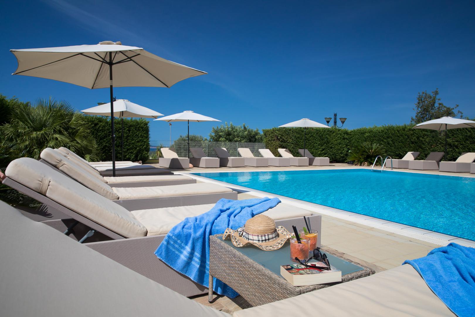 Lu' Hotel Porto Pino foto 4