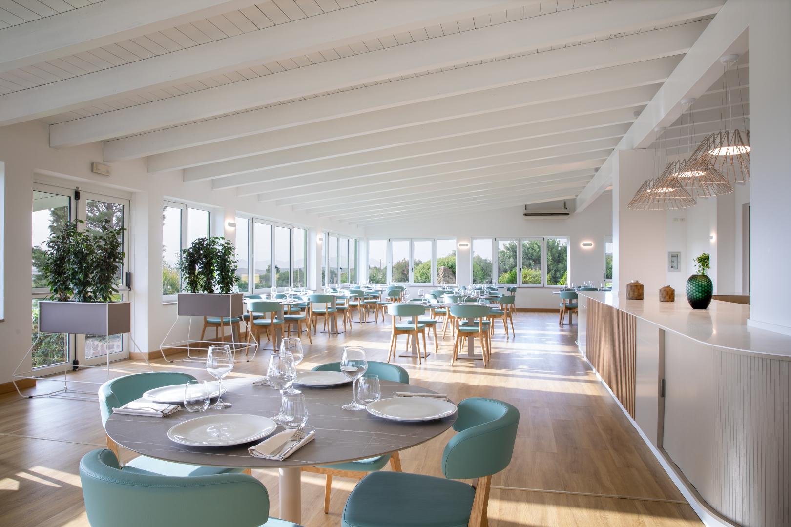 Lu' Hotel Porto Pino image 3