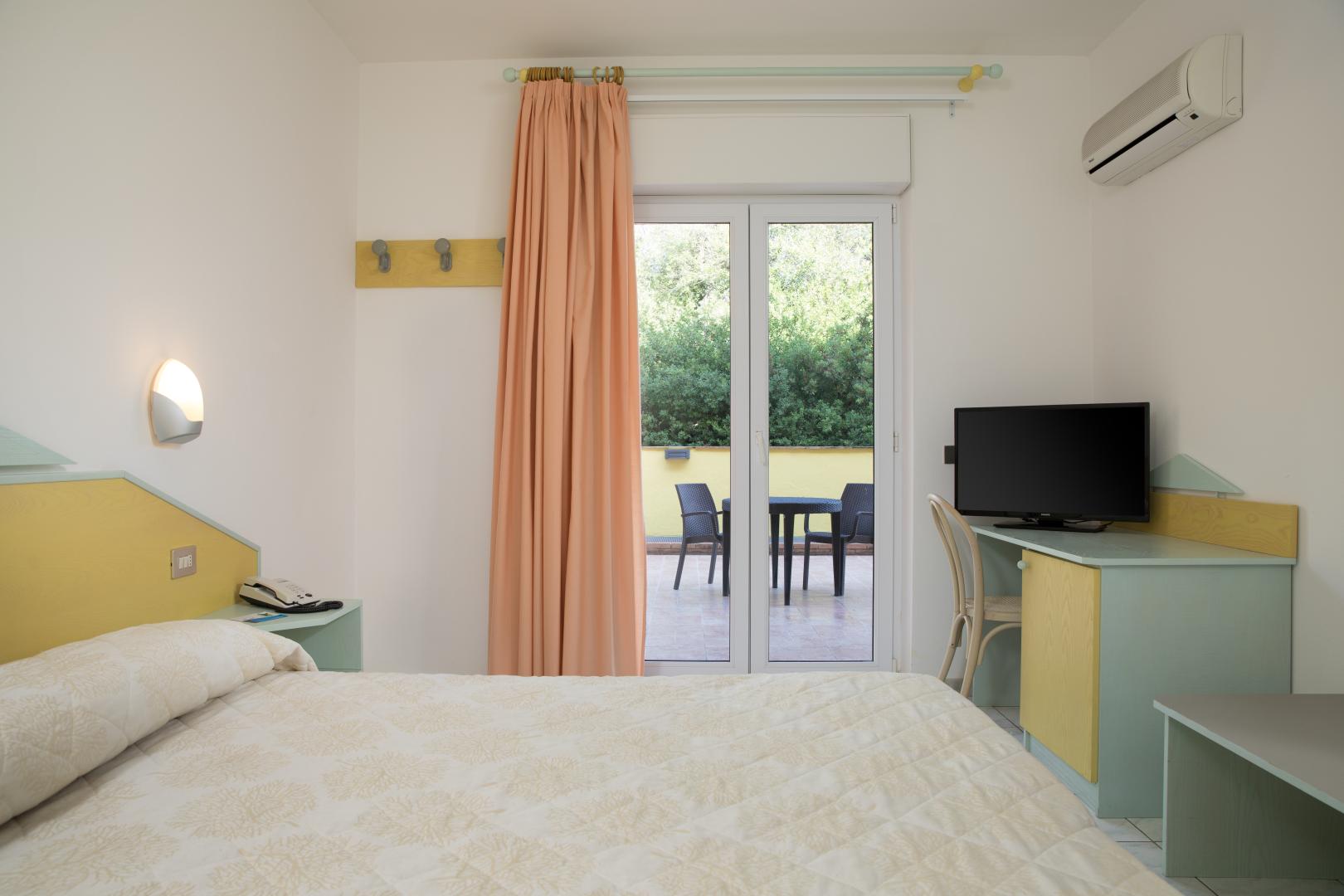 Kamer met tweepersoonsbed — Lu' Hotel Porto Pino