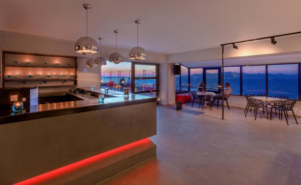 Kipriotis Panorama Hotel & Suites image 2