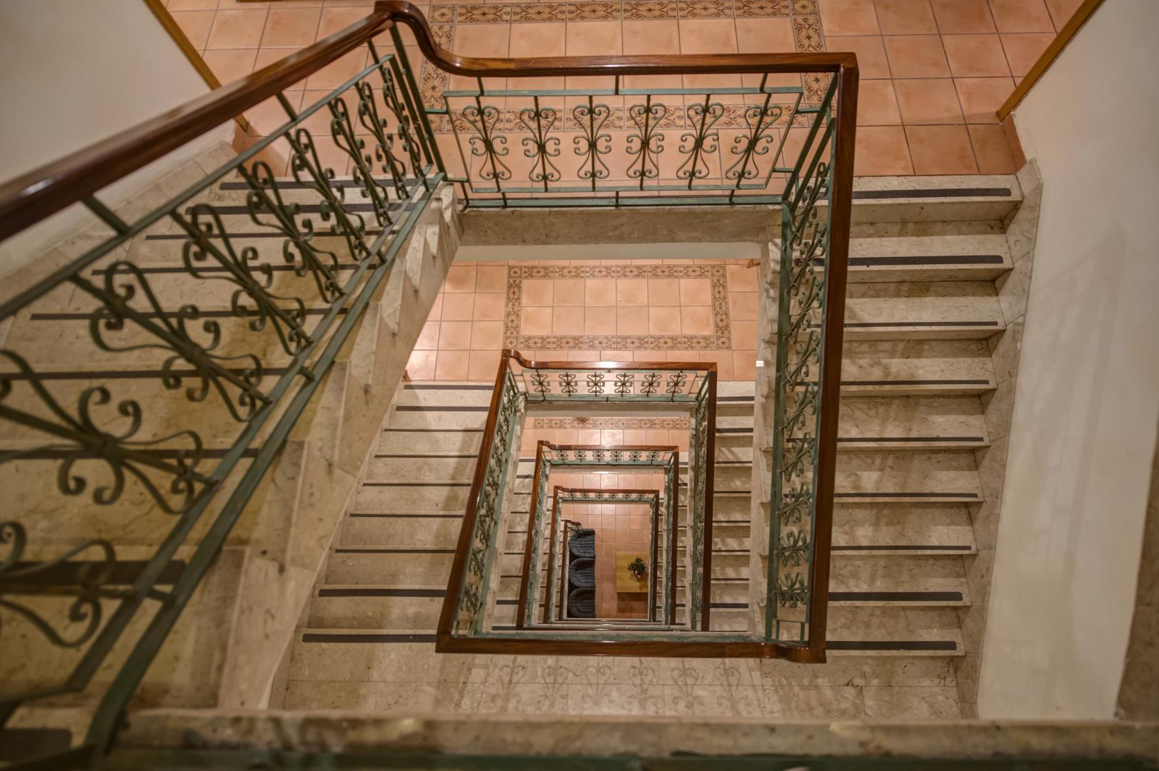 Luxe entreehal — Sliema Chalet Hotel
