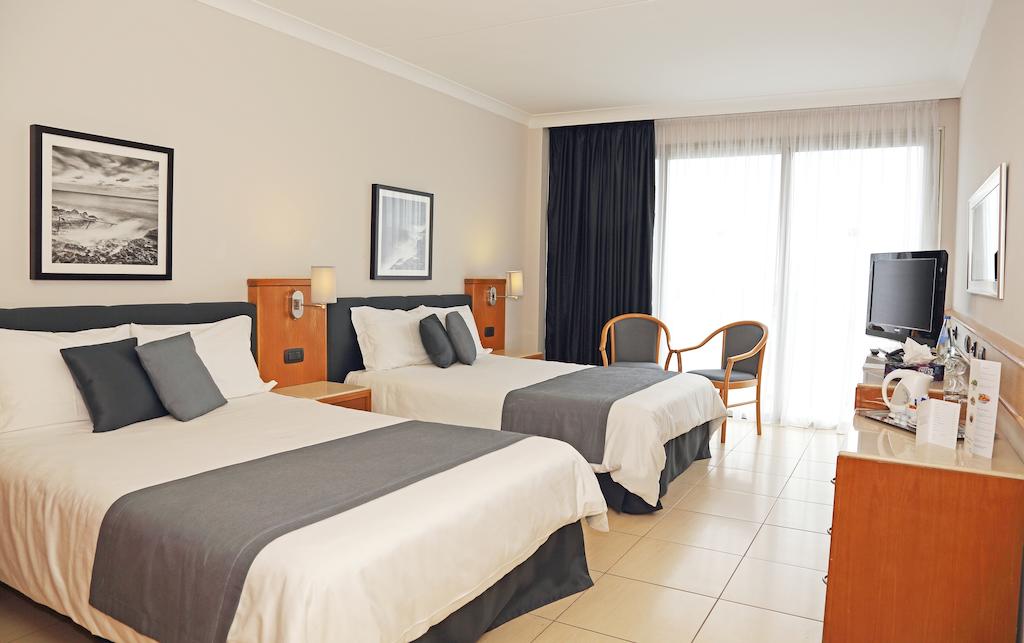 Suite met zithoek — Cavalieri Art Hotel
