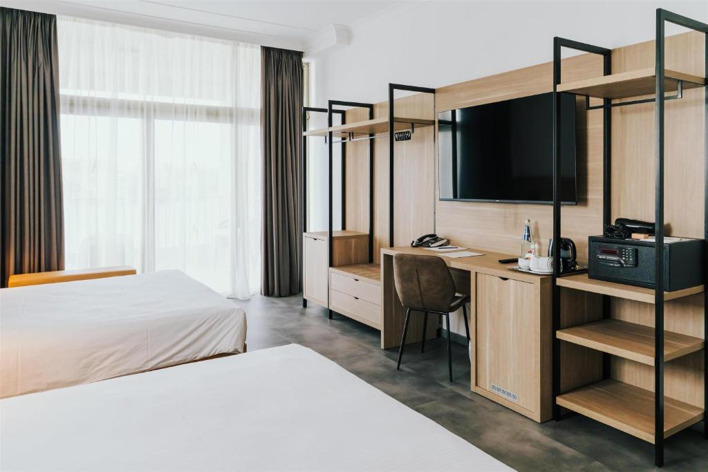 Kamer met twee aparte bedden — Cavalieri Art Hotel