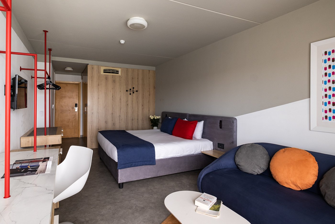 Suite met zithoek — Cavalieri Art Hotel