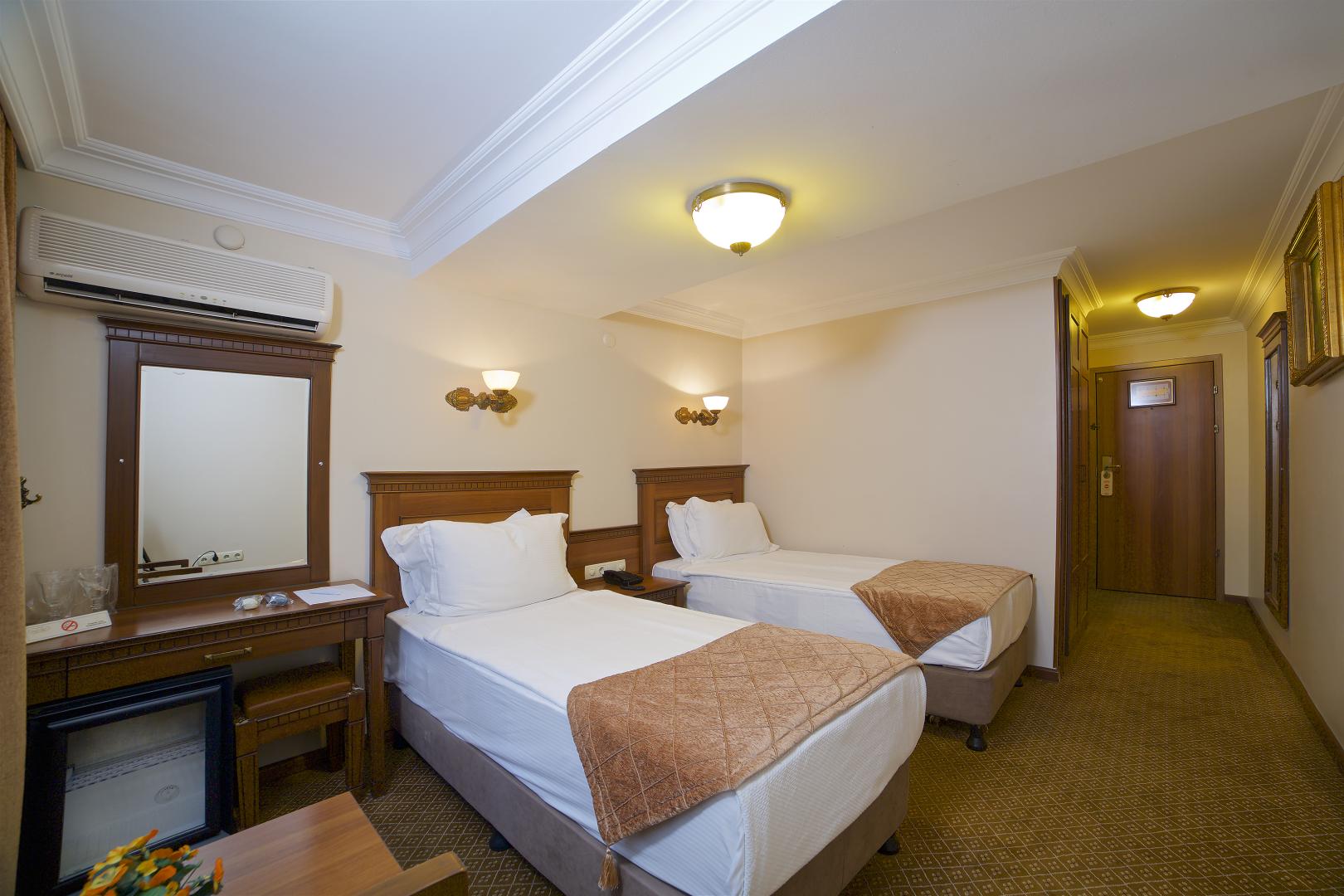 Grand Ünal Hotel image 1