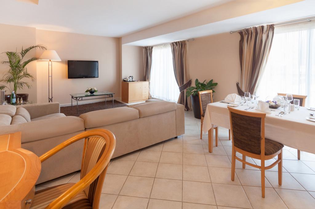 Suite met zithoek — Verdi St. Georges Bay Marina