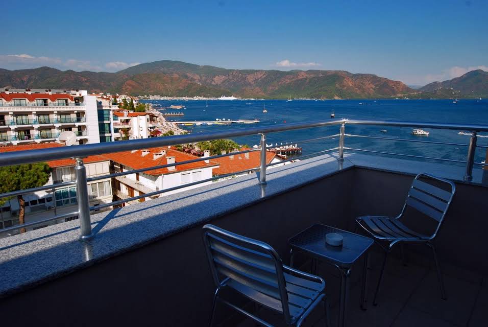 Pasa Beach Hotel image 3