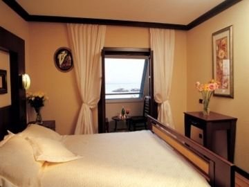 L'Ancora Beach image 1