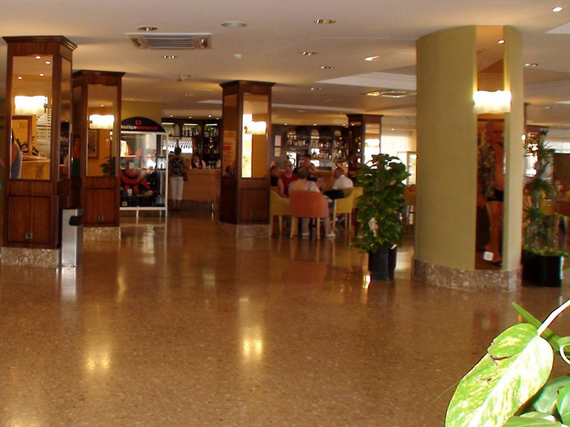 Universal Hotel Perla foto 9