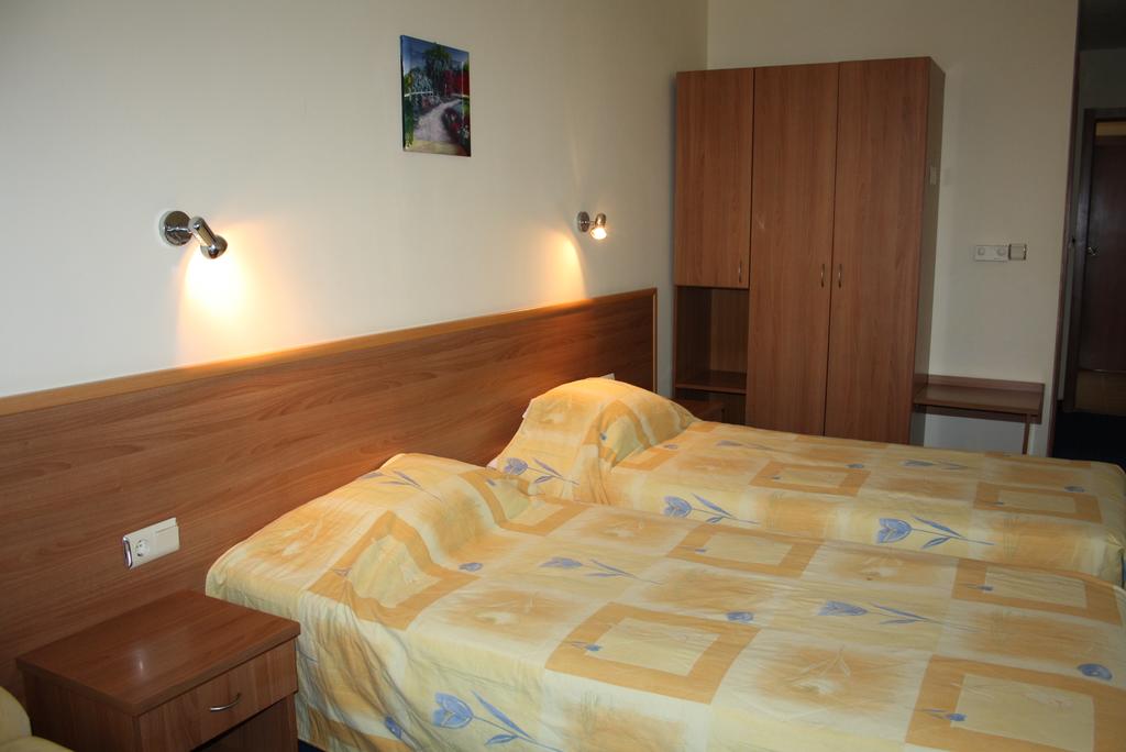 Perunika foto 7