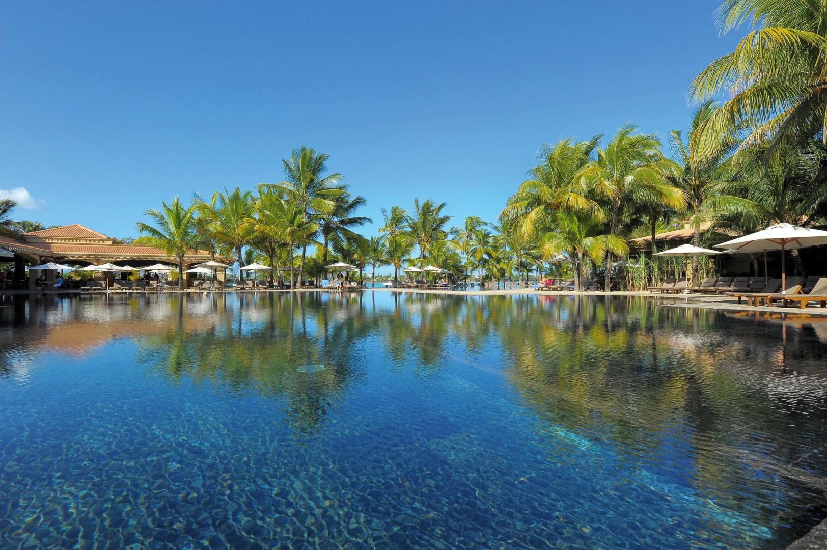 Mauricia Beachcomber Resort & Spa
