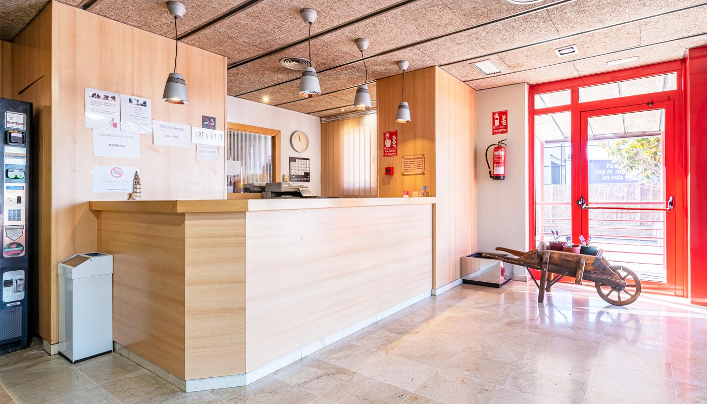 Hotel Basic image 2
